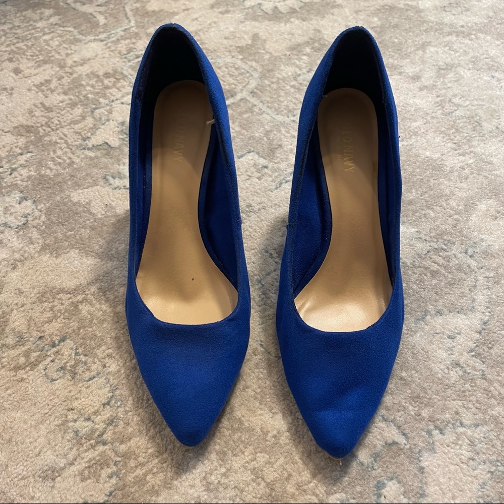 Royal blue pumps size 8 | Old Navy